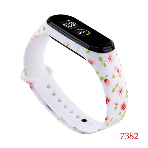 For Xiaomi Mi Band 4 3 Strap Metal buckle silicone wrist strap miband 3 accessories bracelet Miband 4 watchband Avengers Pattern